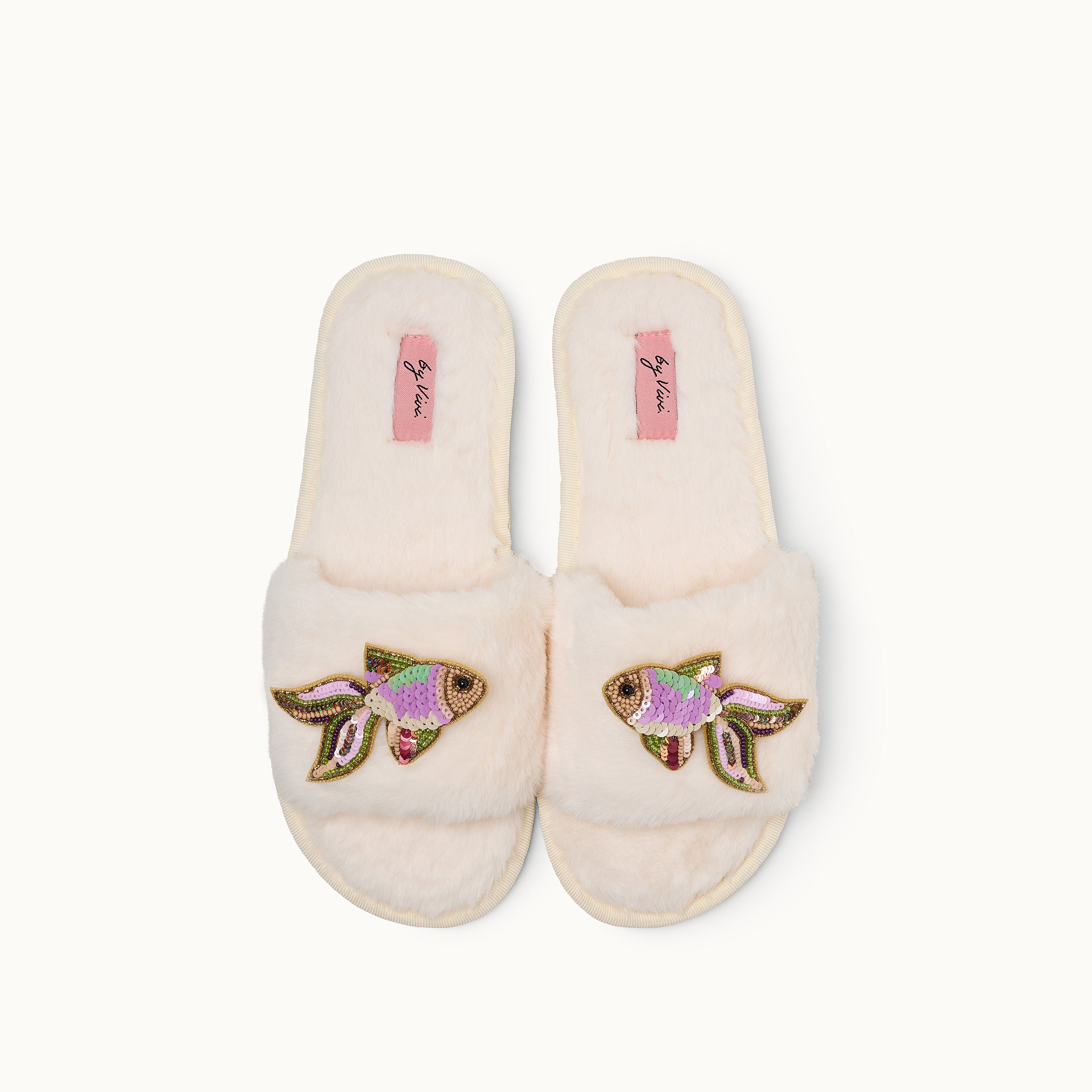 2024_11_25_by_Vivi_Slipper_weiss_Fisch_15967.jpg