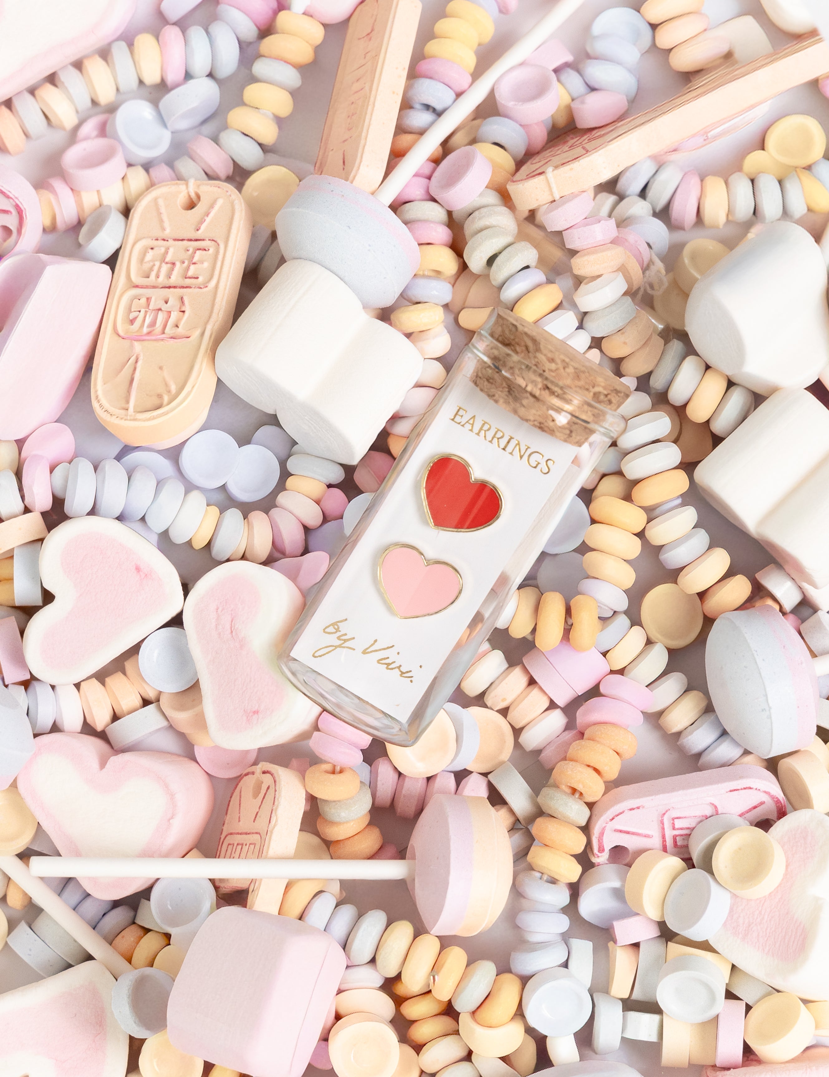 E039_by_Vivi._Ohrringe_im_Glas_Herzen_34_90__Mood_Candy_BG_wo.jpg