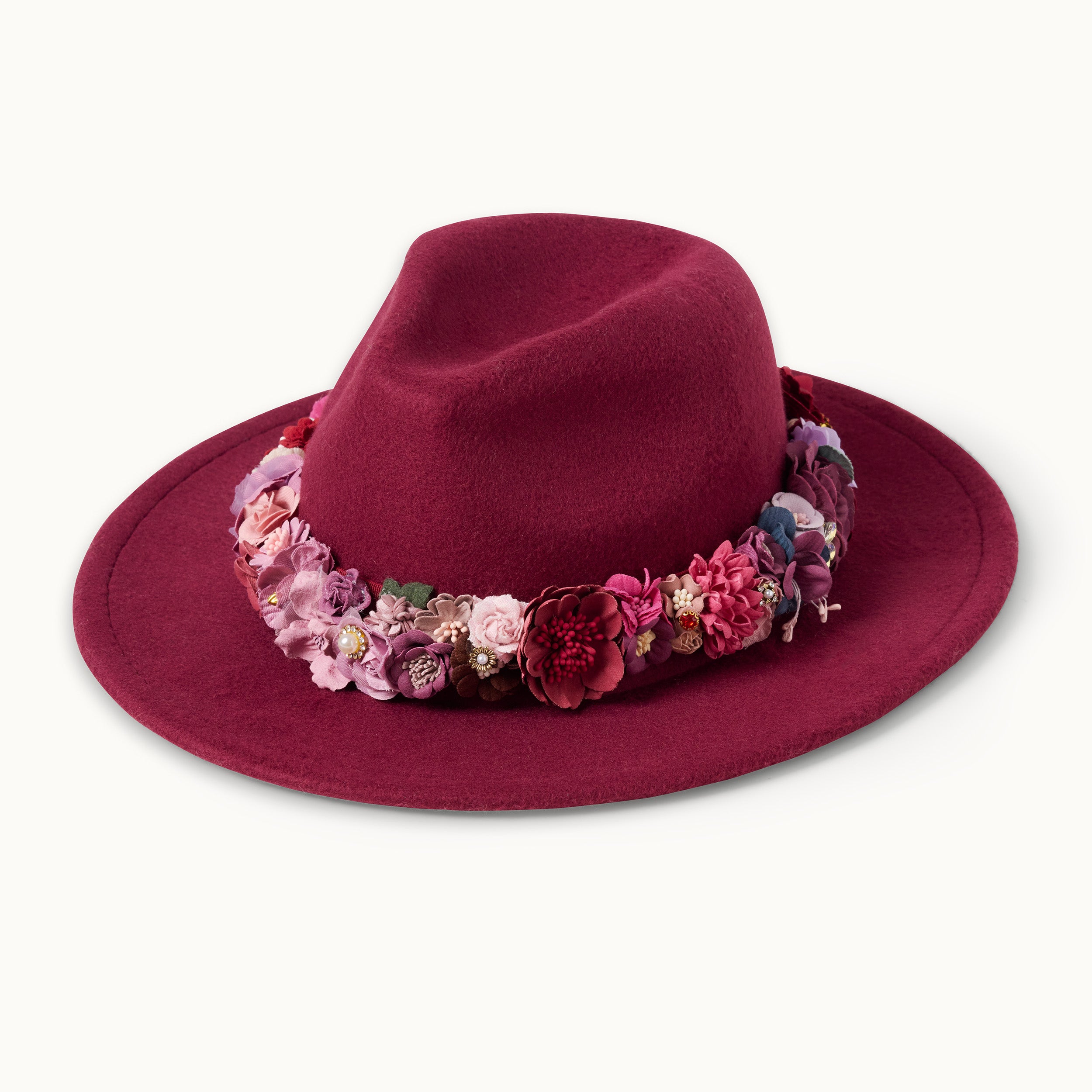 Hut mit Blumen Bordeaux
