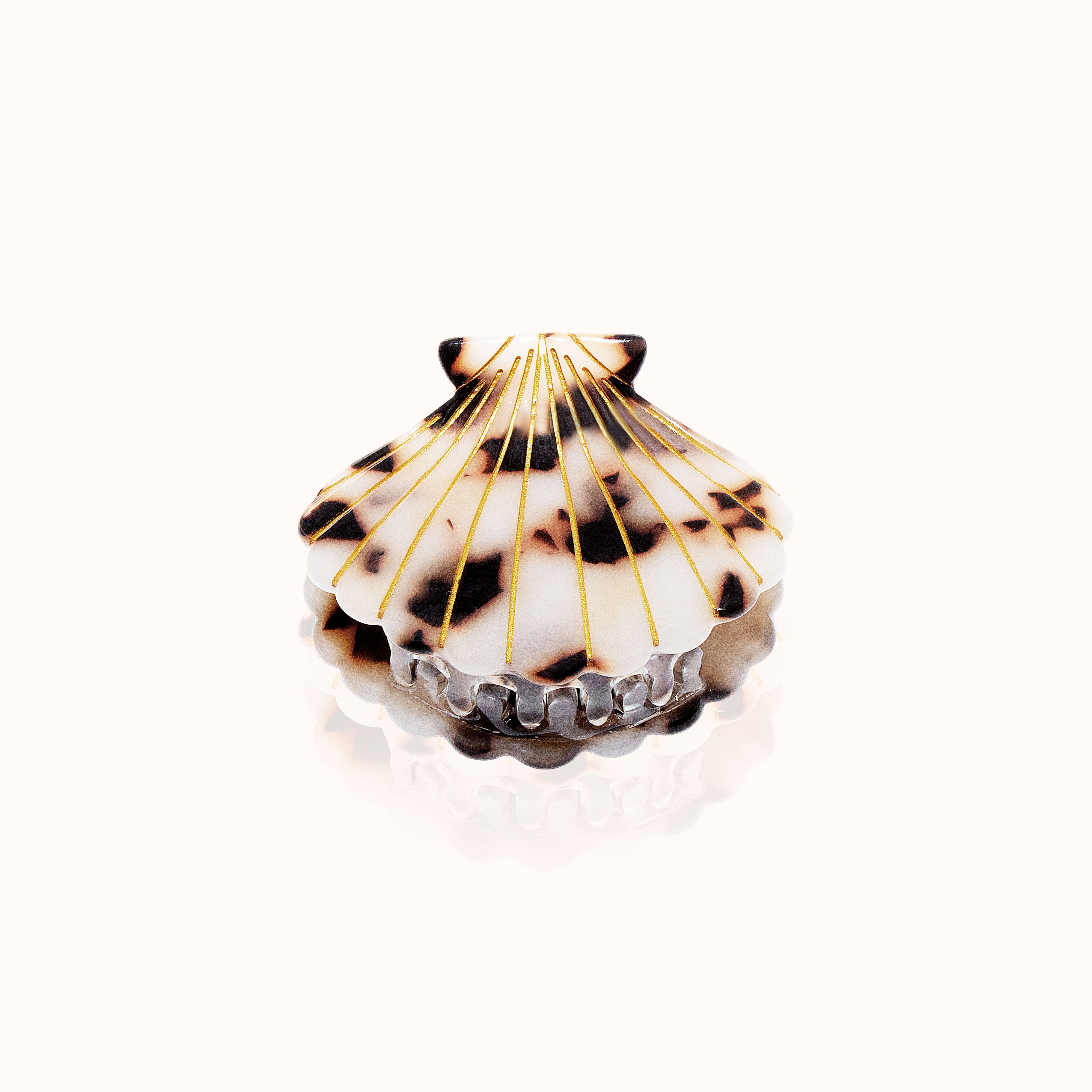 Hair Clip Shell Pearl