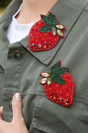 Broschenpaar: Erdbeeren